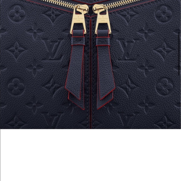 W authentic papers/dust bag. Want gone ASAP - Picture 7 of 8